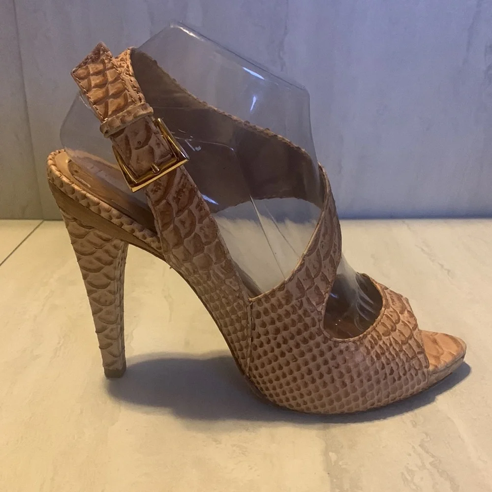 La Fenice Venezia Women's Brown Reptile Print Heelede Peep Toe Sandals Size 8.5 - Picture 8 of 15